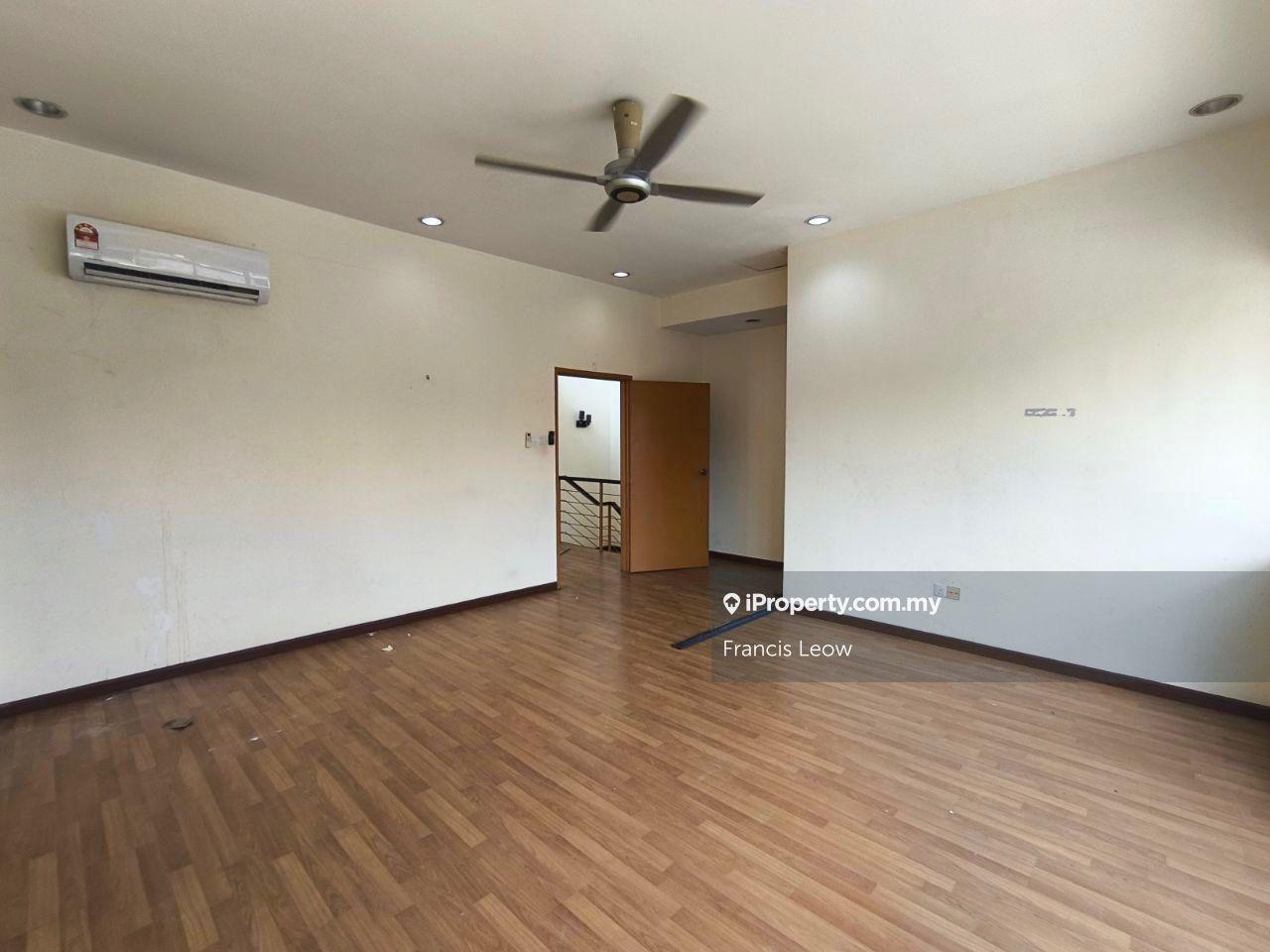 Rumah Berangkai 2 Tingkat untuk Dijual di Taman Anggun, Rawang oleh Francis Leow - iProperty.com.my