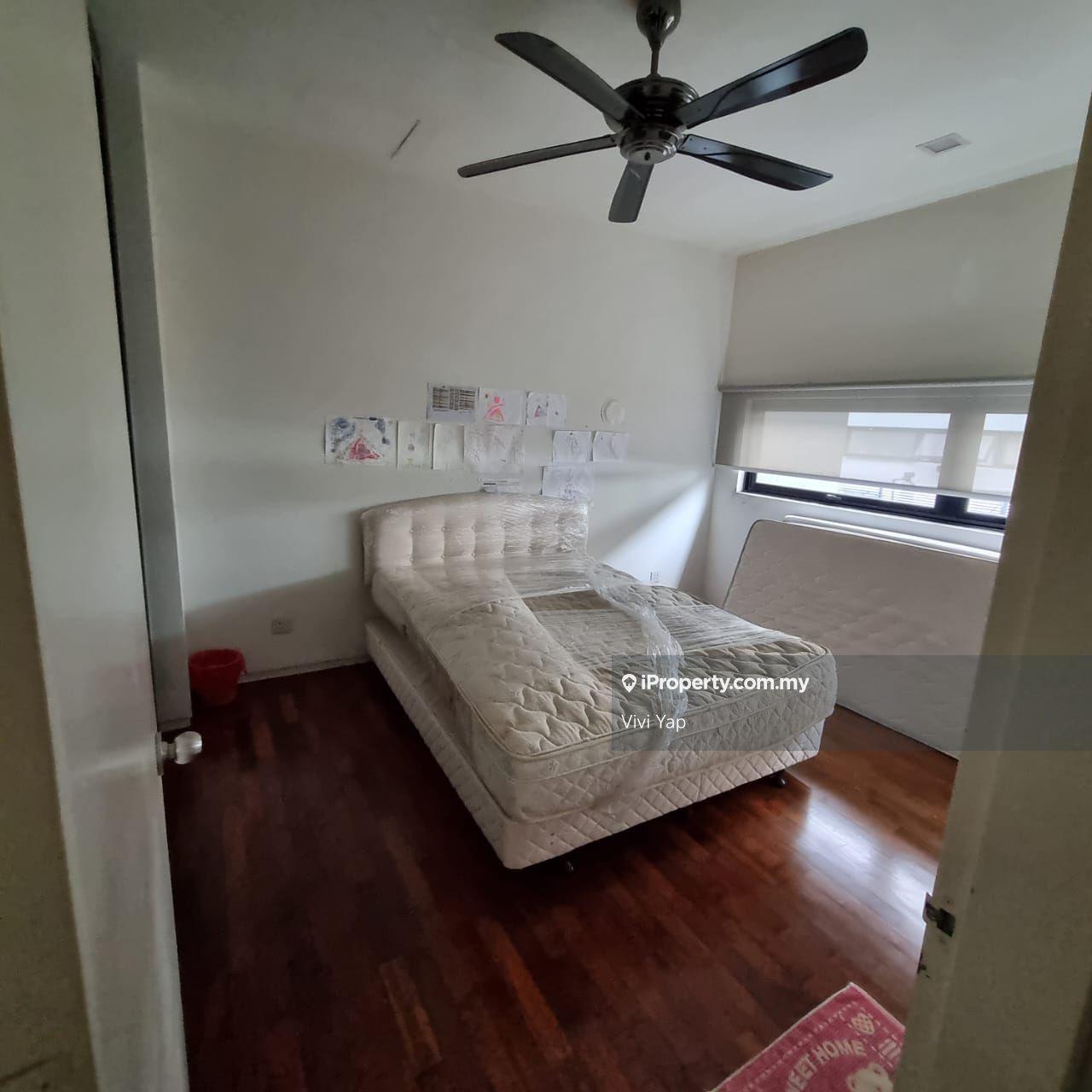 3-storey Terraced House for Sale in Bluconstellation Seri Kembangan, Seri Kembangan by Vivi Yap - iProperty.com.my