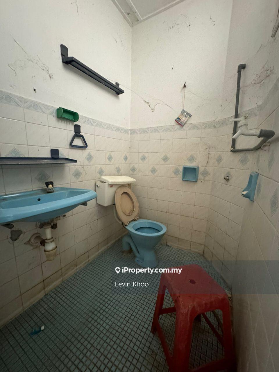 Rumah Berangkai 1 Tingkat untuk Dijual di ( Murah )1 Single Sty Terrace@ Taman Mawar Batu 16, Rawang oleh Levin Khoo - iProperty.com.my