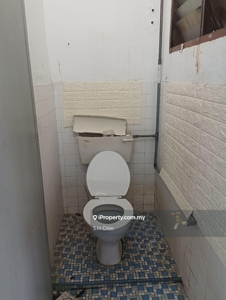 Rumah Berangkai 1 Tingkat untuk Dijual di Desa Semenyih, Semenyih oleh S.H Chin - iProperty.com.my