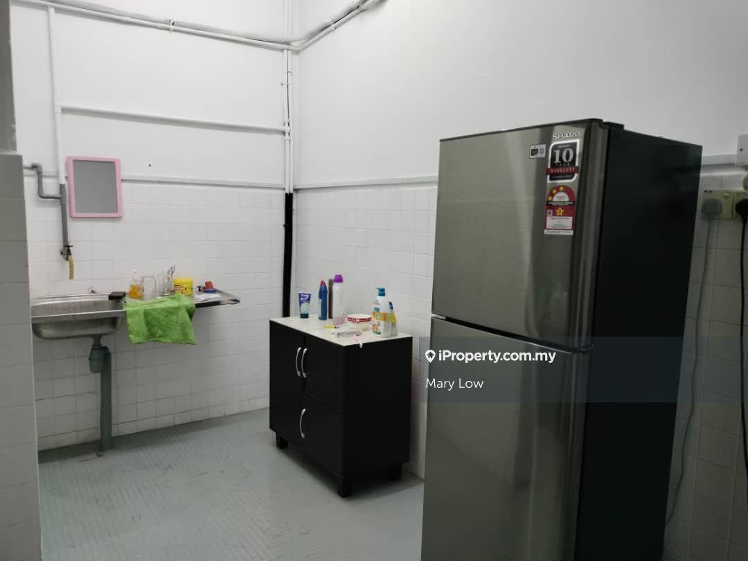 Kedai untuk Disewa di Taman Cheng Baru, Cheng oleh Mary Low - iProperty.com.my