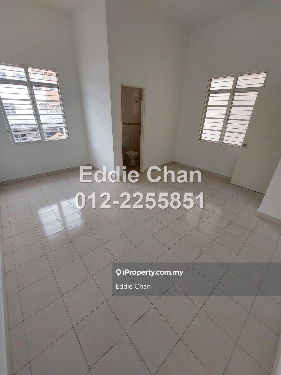 Rumah Berangkai 2.5 Tingkat untuk Dijual di Ukay Perdana (De Puncak), Ampang oleh Eddie Chan - iProperty.com.my