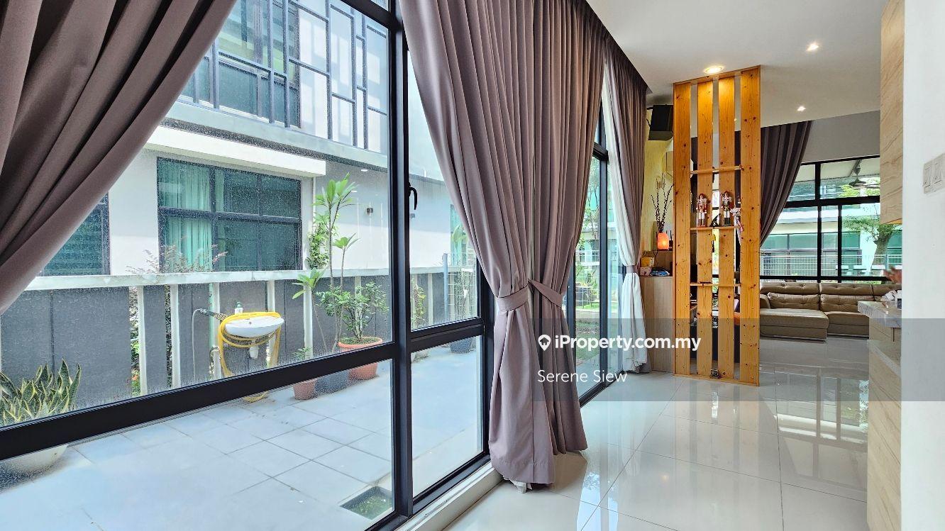 Rumah Berkembar untuk Dijual di Serdang, Seri Kembangan oleh Serene Siew - iProperty.com.my