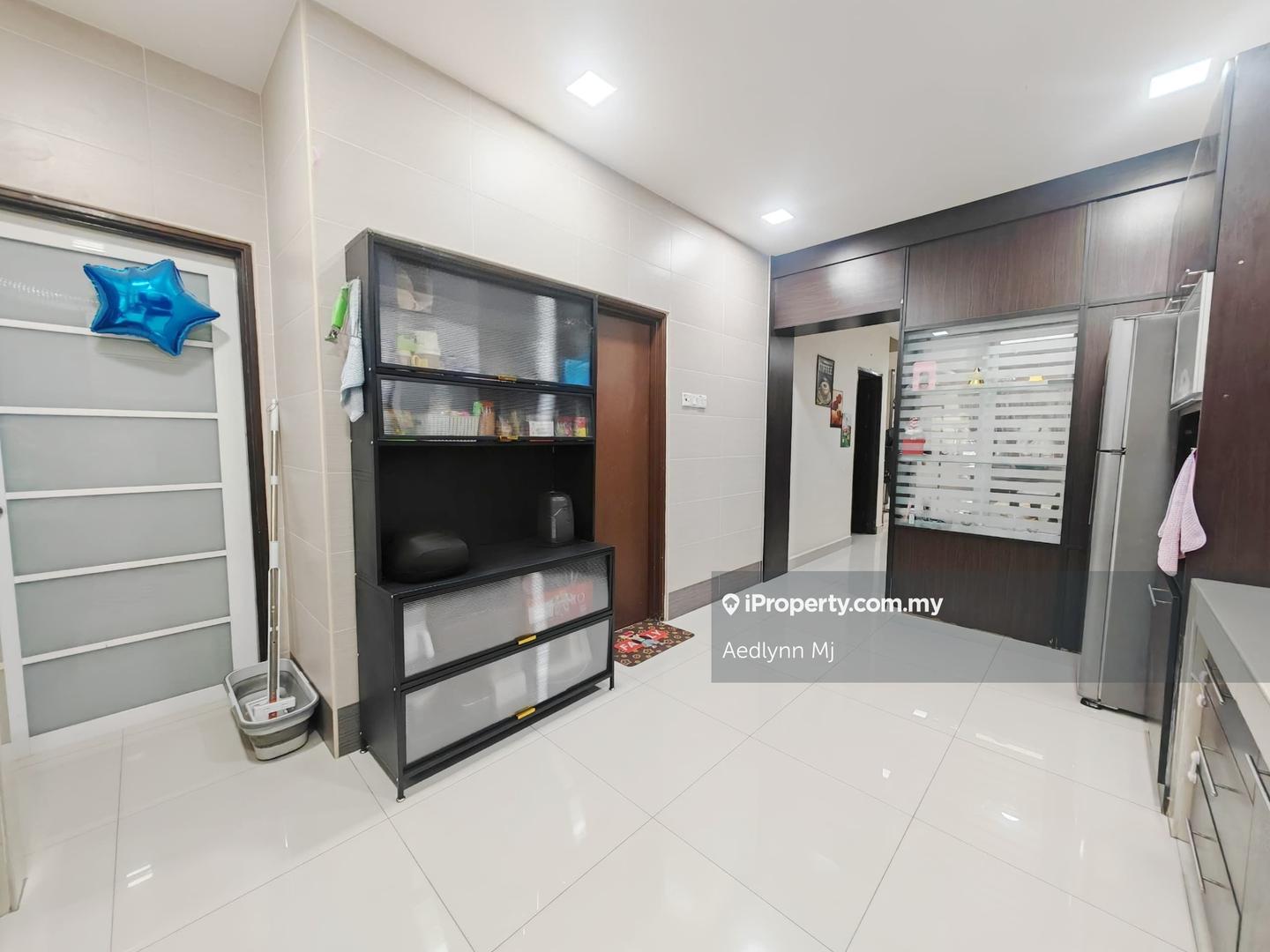 Rumah Berangkai 2 Tingkat untuk Dijual di Taman Putra Impiana, Puchong oleh Aedlynn Mj - iProperty.com.my