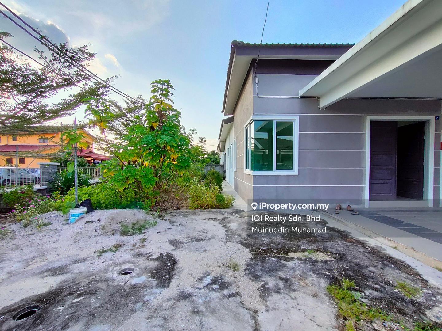 Semi-Detached House for Sale in Taman Sri Bahagia, Teluk Intan by Muinuddin Muhamad - iProperty.com.my