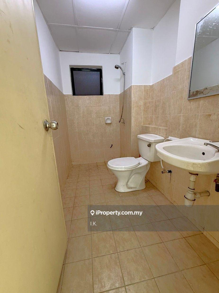 Kondominium untuk Dijual di Changkat View oleh I.K. - iProperty.com.my