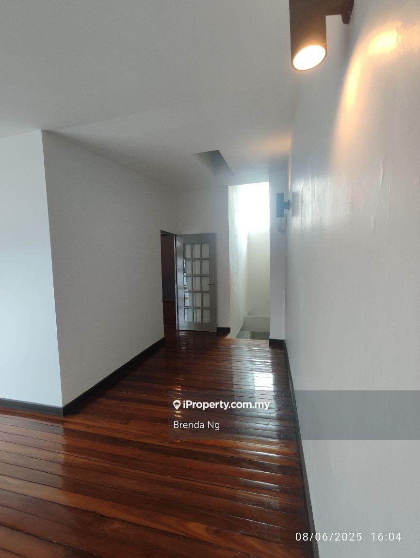 Rumah Berangkai 2.5 Tingkat untuk Disewa di SS18, Subang Jaya oleh Brenda Ng - iProperty.com.my
