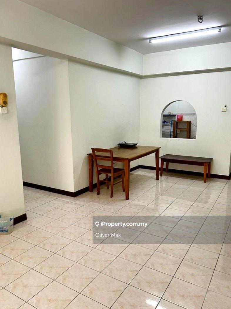 Condominium for Sale in Vista Komanwel A by Oliver Mak - iProperty.com.my