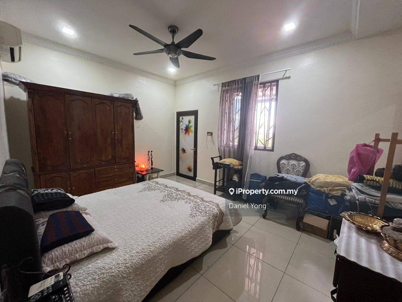 Bungalow House for Sale in Taman Kempas, Tampoi by Daniel Yong - iProperty.com.my