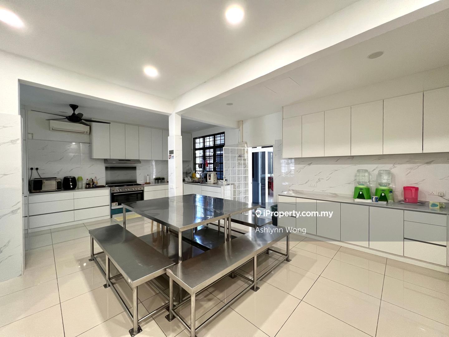 Banglo untuk Dijual di Bandar Tun Hussein Onn, Cheras oleh Ashlynn Wong - iProperty.com.my