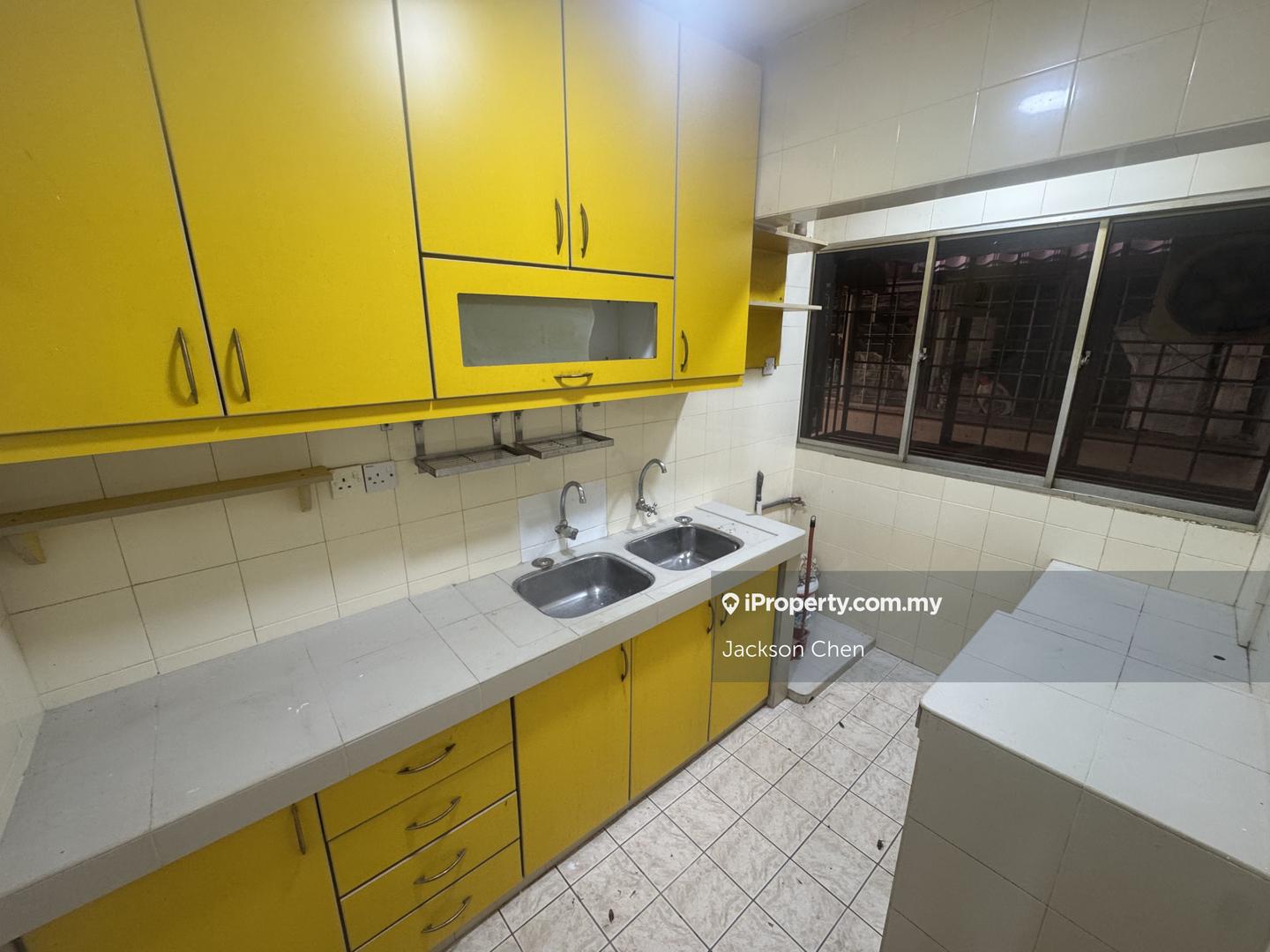 Pangsapuri untuk Dijual di saujana apartment oleh Jackson Chen - iProperty.com.my