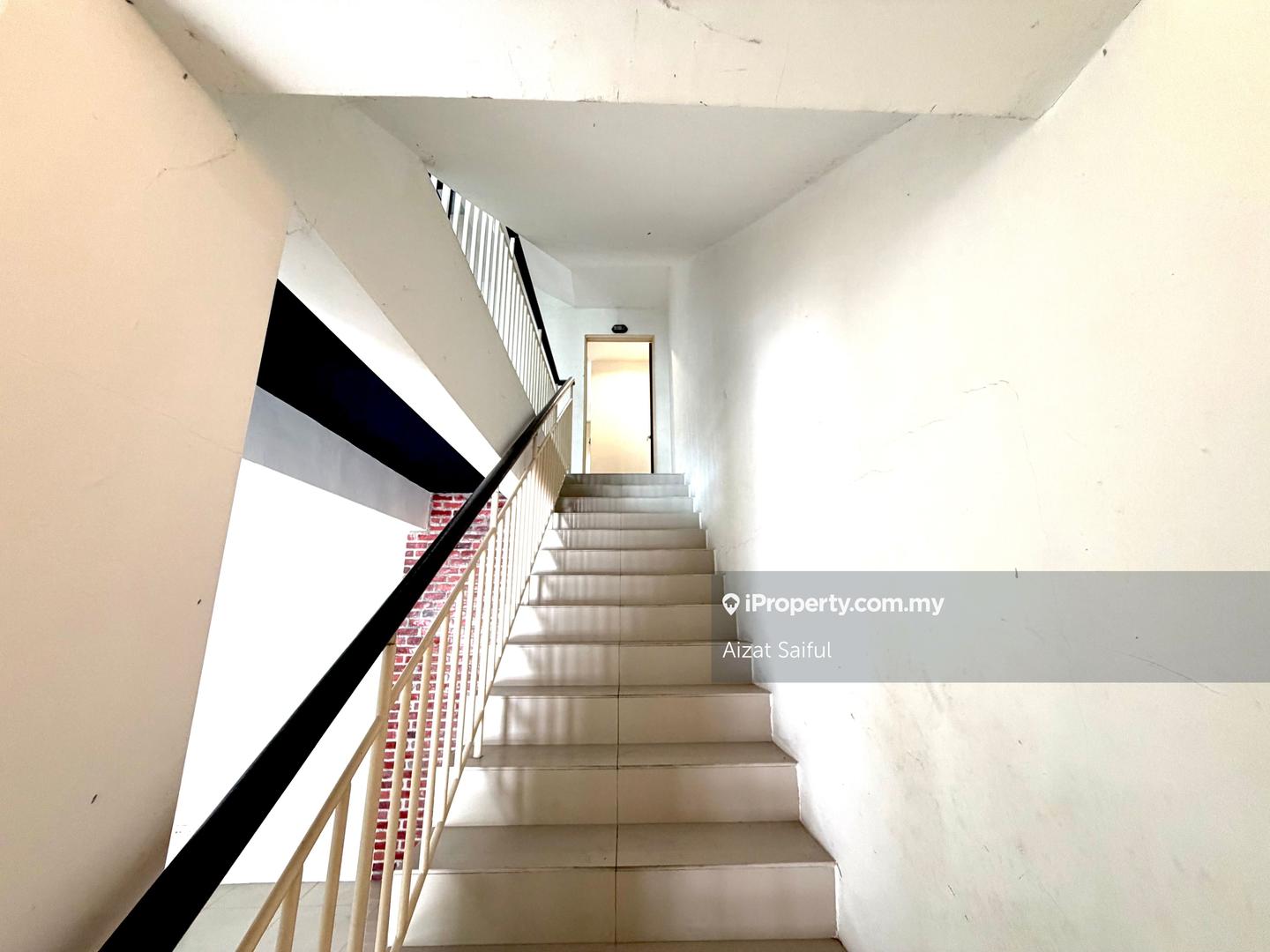 Terraced House for Sale in Taman Nadayu 92, Kajang by Aizat Saiful - iProperty.com.my