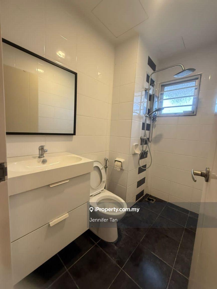 Condominium for Sale in Lagoon Suites by Jennifer Tan - iProperty.com.my