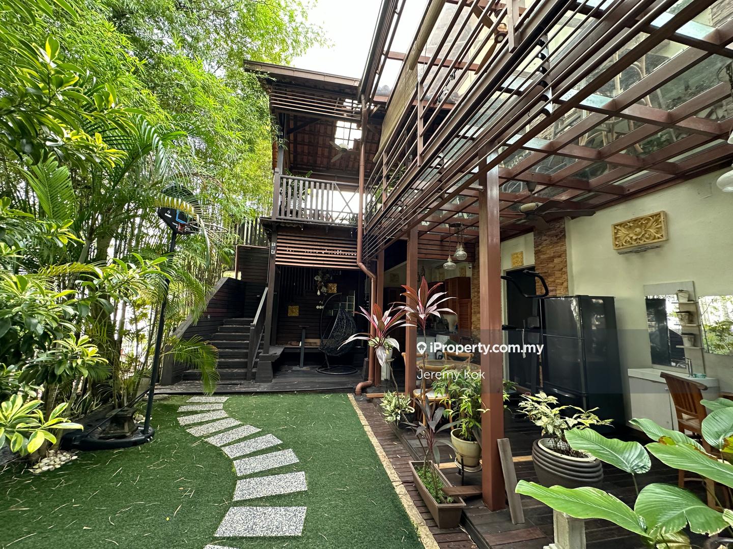 Semi-Detached House for Sale in mont Kiara, Mont Kiara by Jeremy Kok - iProperty.com.my