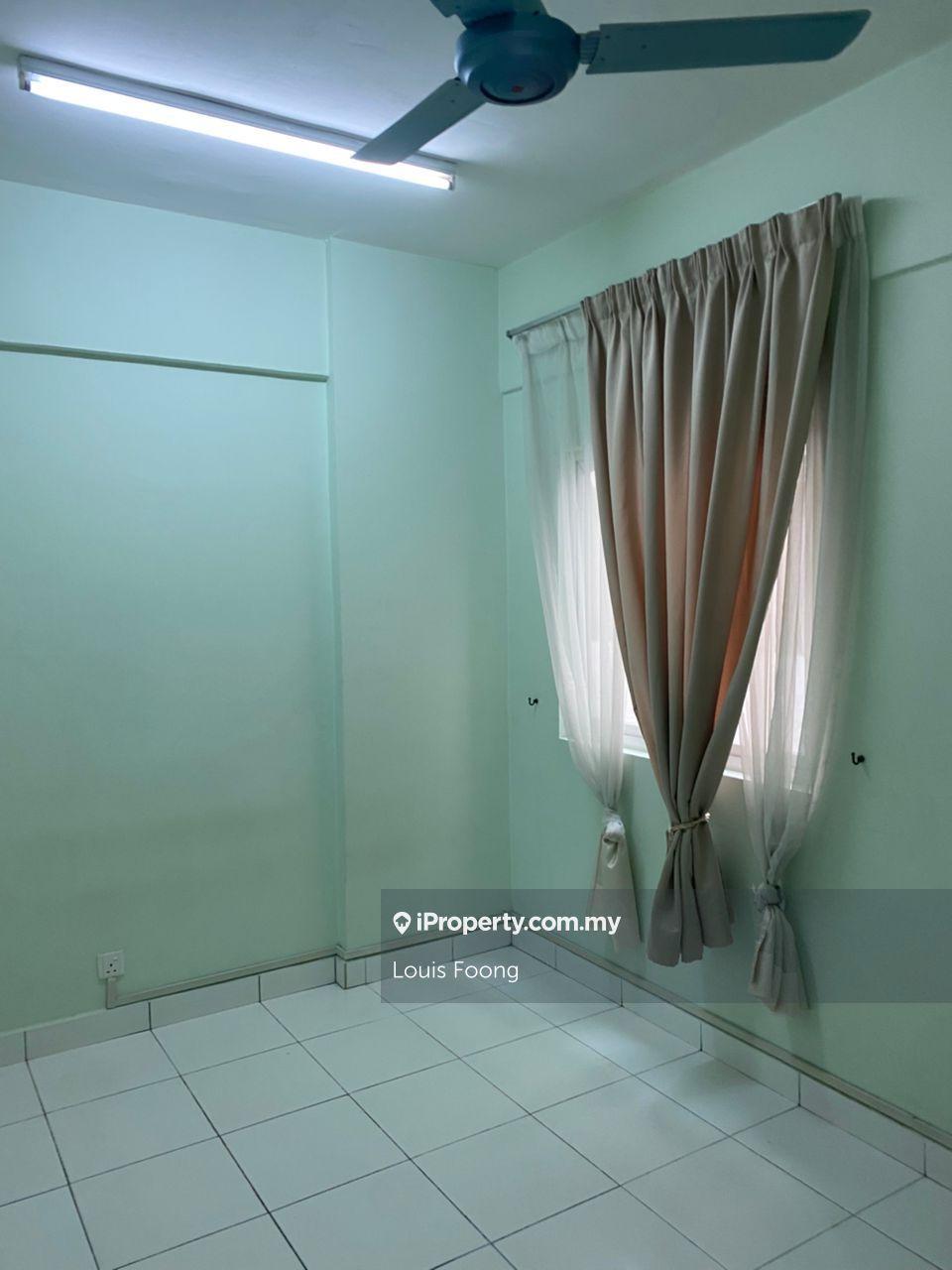 Condominium for Rent in First Residence (Residensi Unggul) by Louis Foong - iProperty.com.my