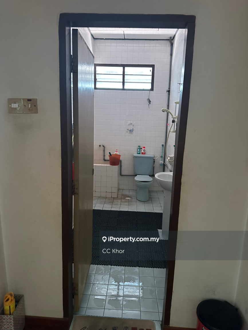 Semi-Detached House for Sale in Chabang Tiga, Kuala Terengganu by CC Khor - iProperty.com.my