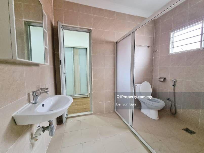 Rumah Berangkai 2 Tingkat untuk Dijual di Seksyen 13 Taman Tadisma, Shah Alam oleh Benson Lian - iProperty.com.my