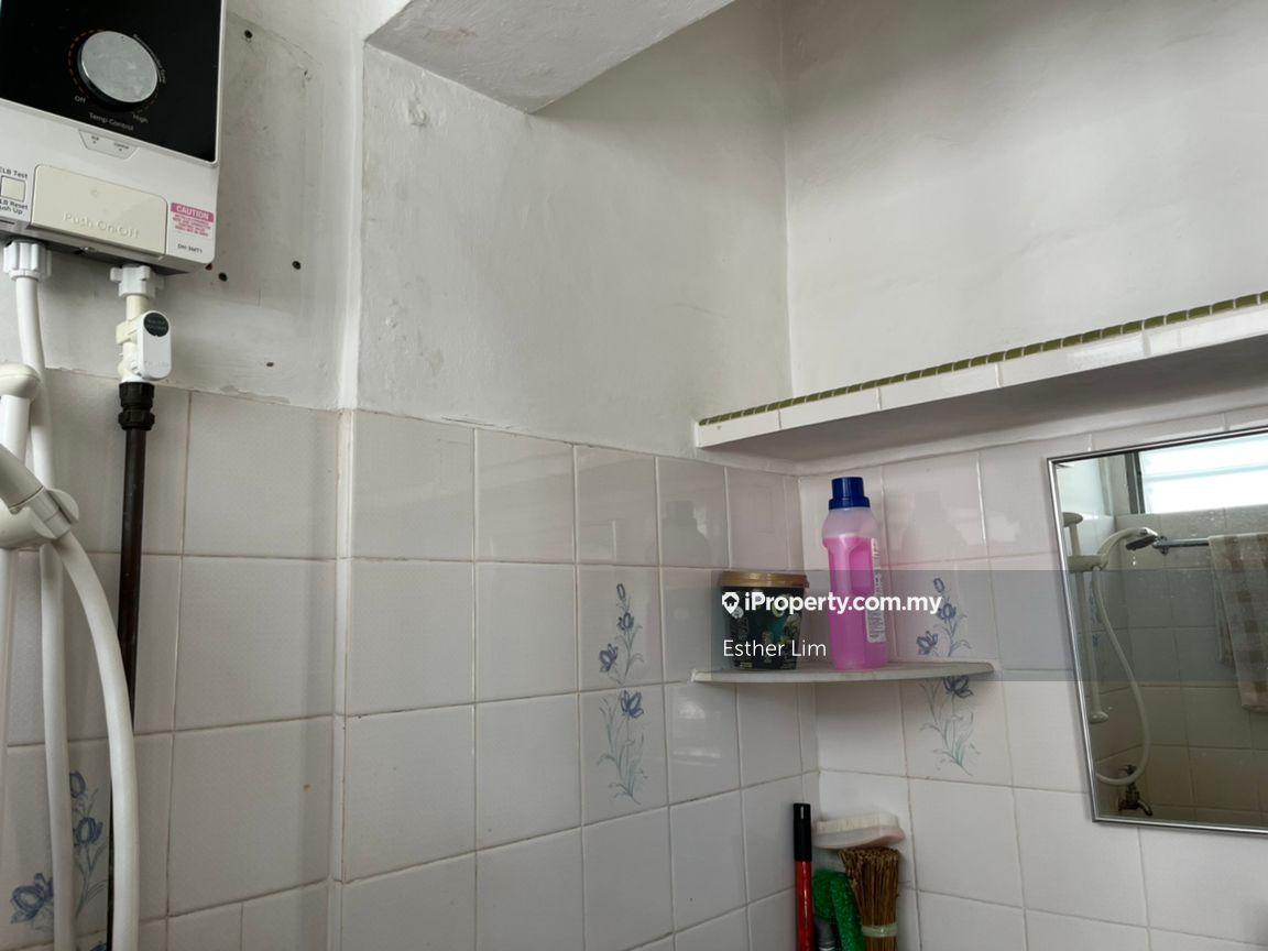 Rumah Pangsa untuk Dijual di Farlim 4 oleh Esther Lim - iProperty.com.my