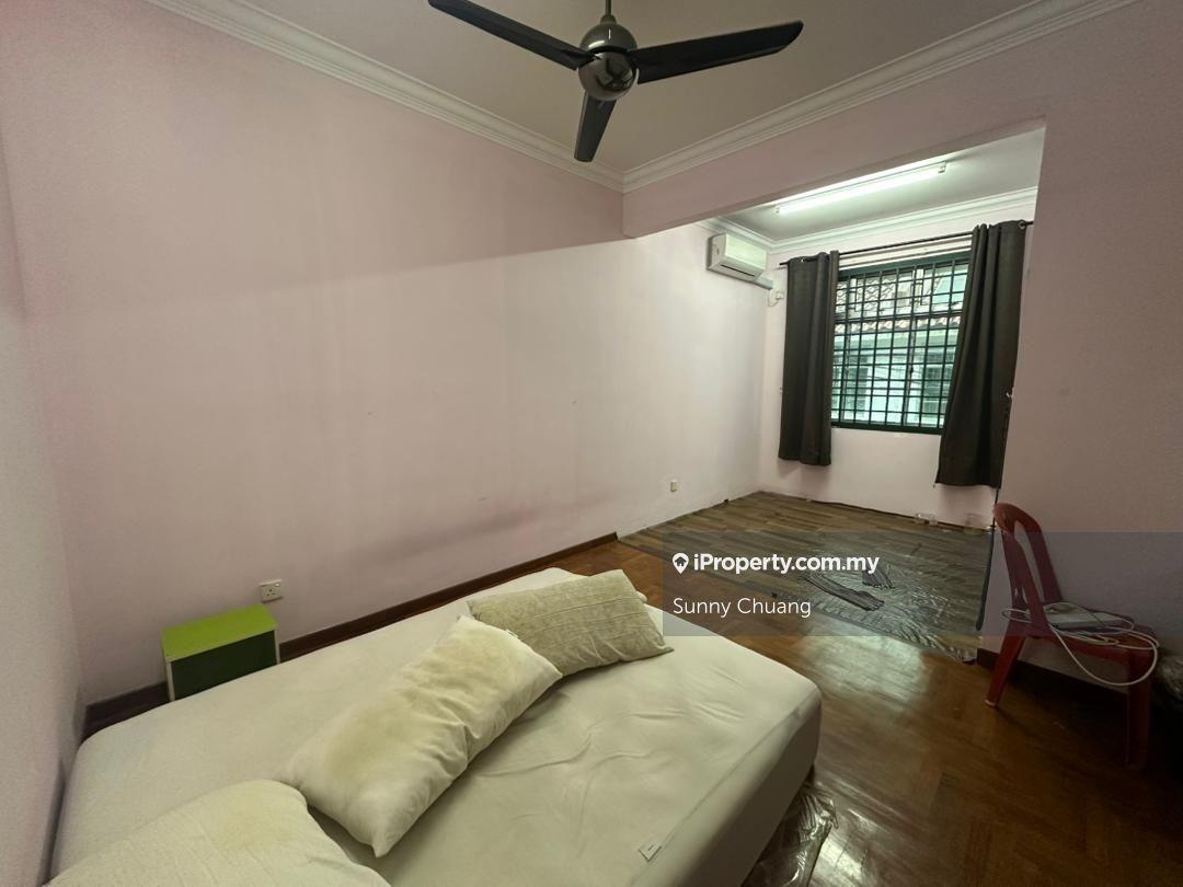 Rumah Berangkai 2 Tingkat untuk Dijual di Taman Gaya, Ulu Tiram oleh Sunny Chuang - iProperty.com.my