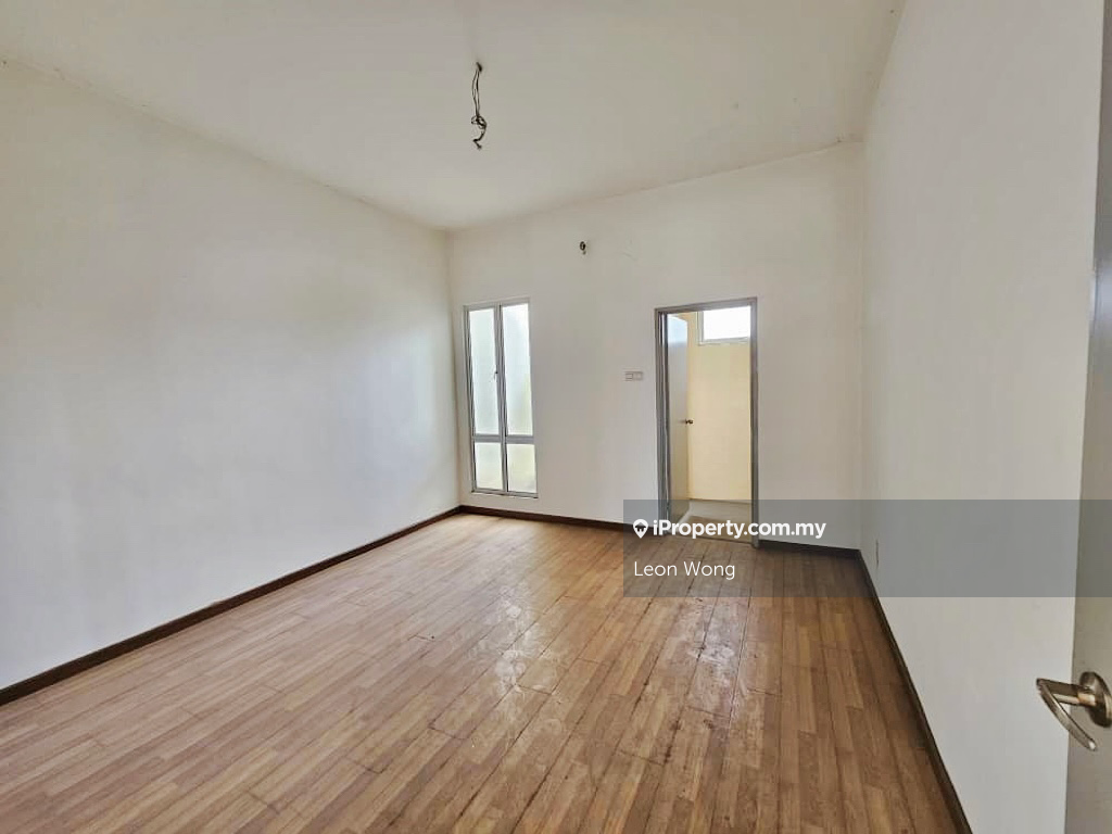 Semi-Detached House for Sale in Taman Anggun, Rawang by Leon Wong - iProperty.com.my