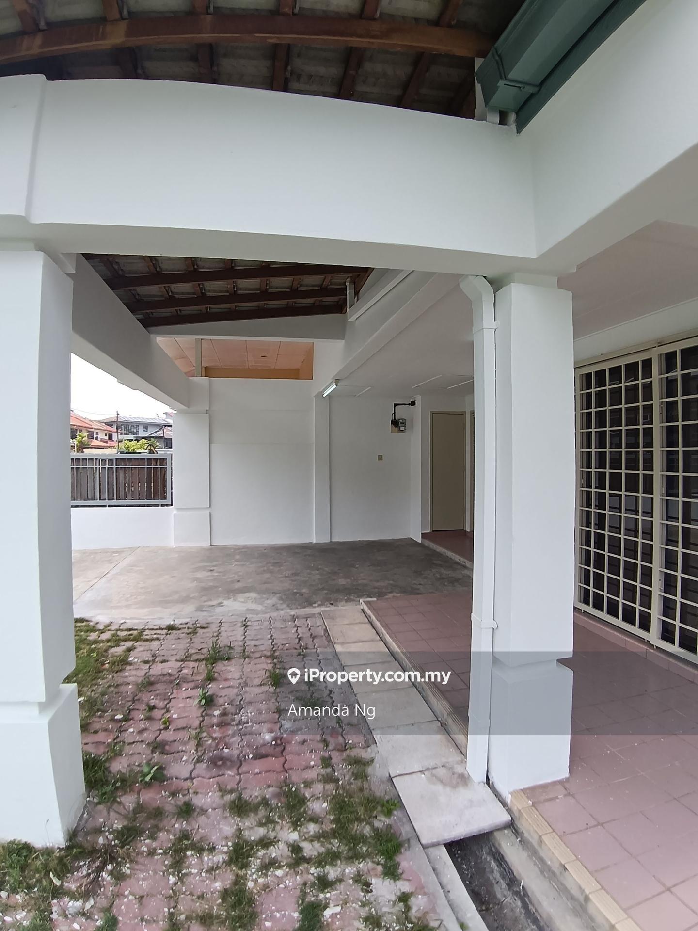Rumah Berkembar untuk Disewa di Bandar Utama 11, Bandar Utama oleh Amanda Ng - iProperty.com.my