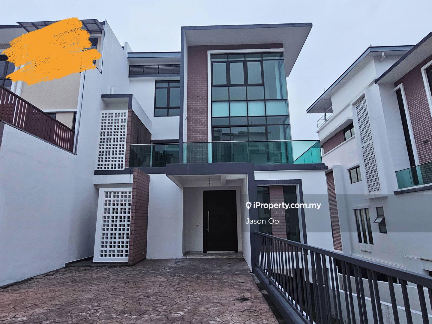 Semi-Detached House for Sale in Putra Heights, Subang Jaya by Jason Ooi - iProperty.com.my