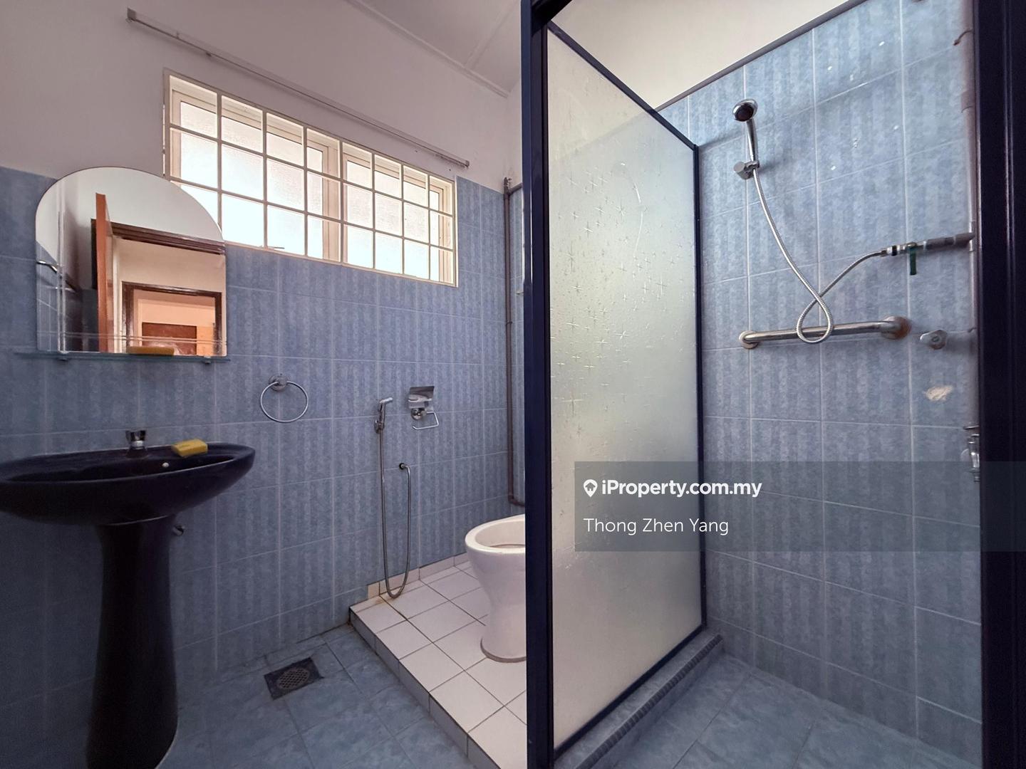 Bungalow House for Sale in Seksyen 6, Petaling Jaya by Thong Zhen Yang - iProperty.com.my