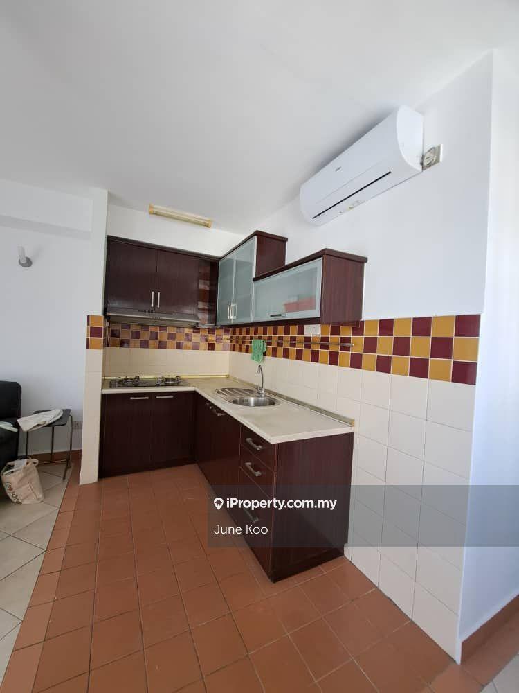 Condominium for Sale in Perdana Exclusive by June Koo - iProperty.com.my