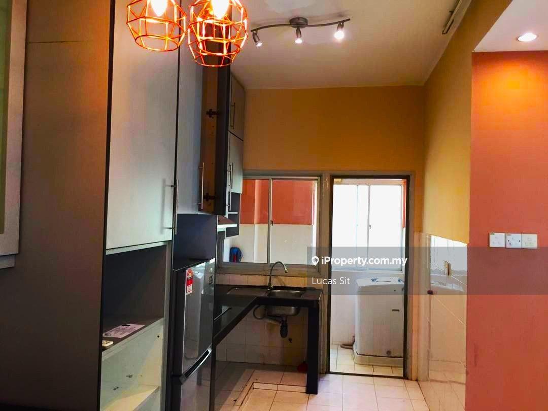 Condominium for Sale in Platinum Hill PV 5 by Lucas Sit - iProperty.com.my