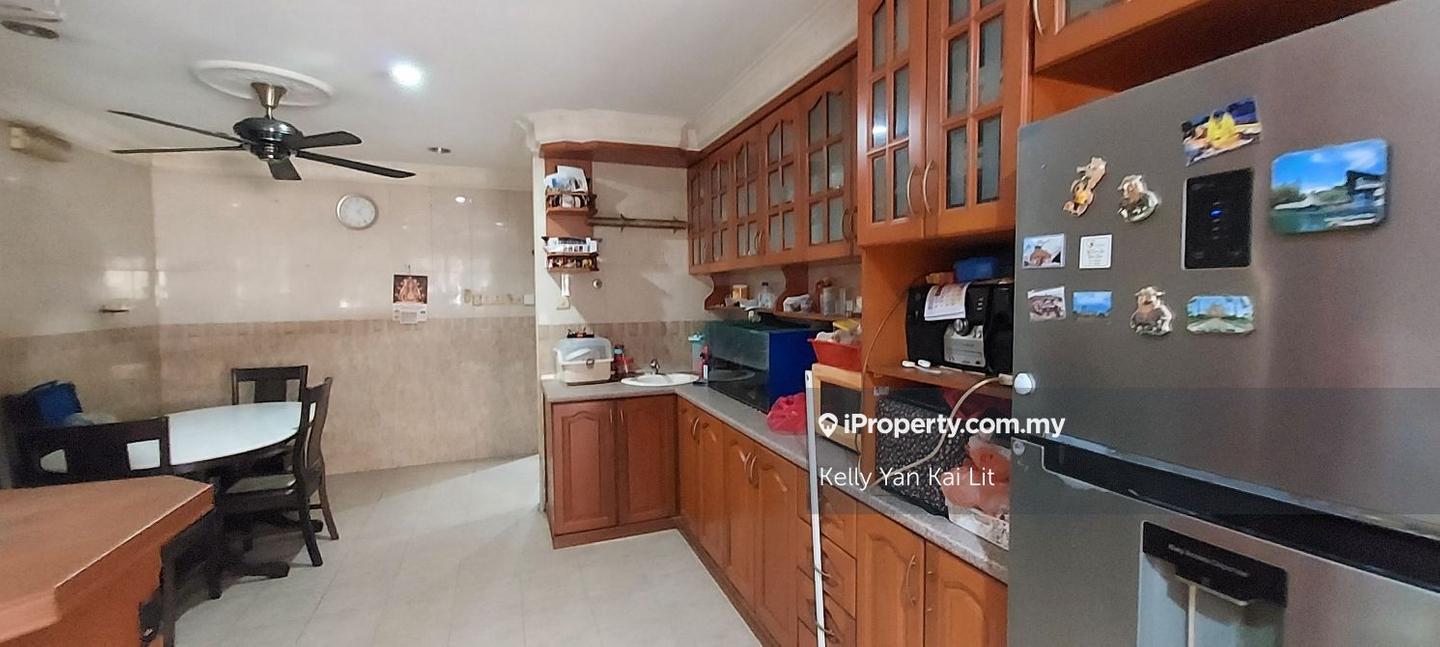 Rumah Berangkai 2 Tingkat untuk Dijual di Bandar Bukit Tinggi 2, Klang oleh Kelly Yan Kai Lit - iProperty.com.my
