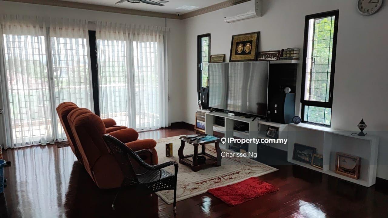 Bungalow House for Sale in Taman Bukit Meringin, Kajang by Charisse Ng - iProperty.com.my