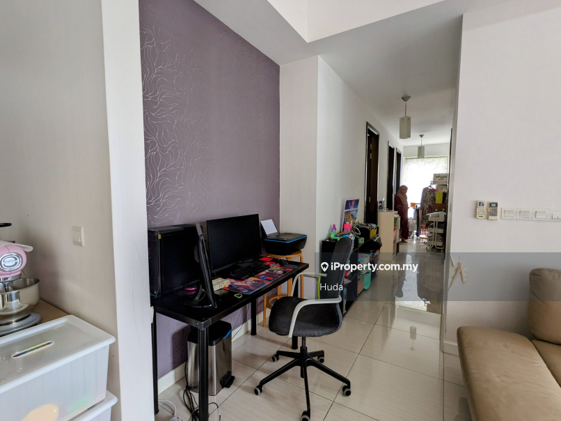 Service Residence for Sale in The Elements by Huda - iProperty.com.my