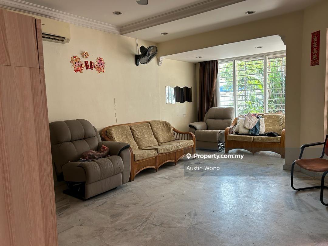 Rumah Berangkai 2 Tingkat untuk Disewa di Double Storey House Jalan Emas Taman megah mas PJ, Petaling Jaya oleh Austin Wong - iProperty.com.my