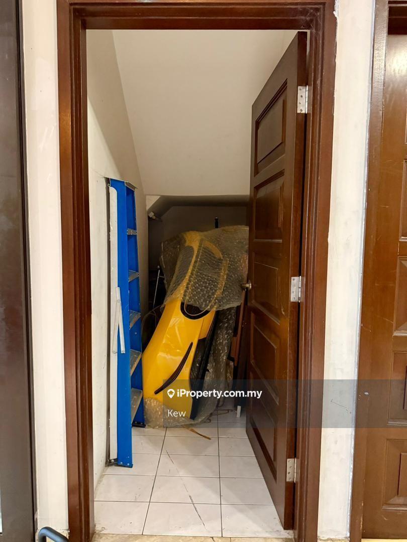 3-storey Terraced House for Sale in Taman Halimahton, Seputeh by Kew - iProperty.com.my