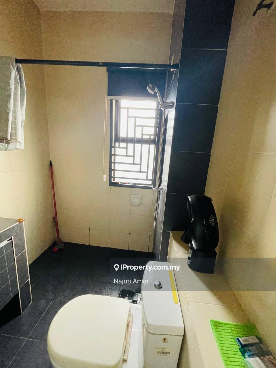 Rumah Berangkai 2 Tingkat untuk Dijual di Bandar Putera 2, Klang oleh Najmi Amin - iProperty.com.my