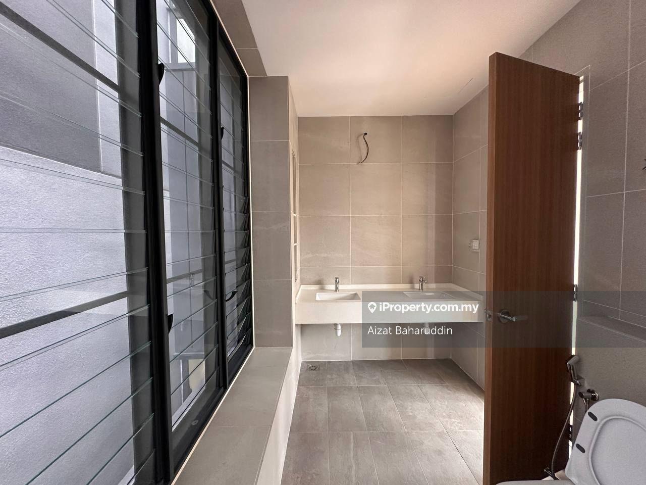 3-storey Terraced House for Sale in BANDAR PUCHONG JAYA, Puchong by Aizat Baharuddin - iProperty.com.my