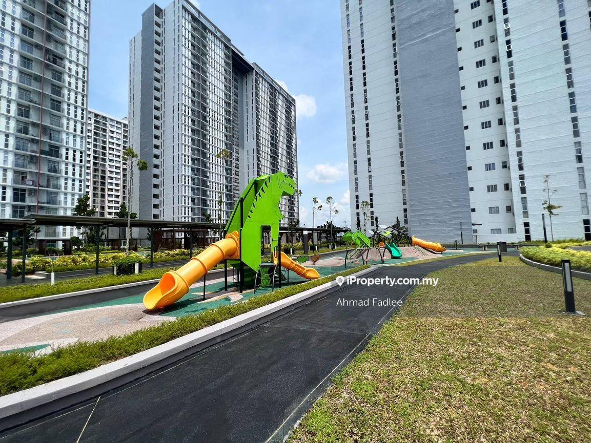 Condominium for Sale in Lakefront Homes by Ahmad Fadlee - iProperty.com.my