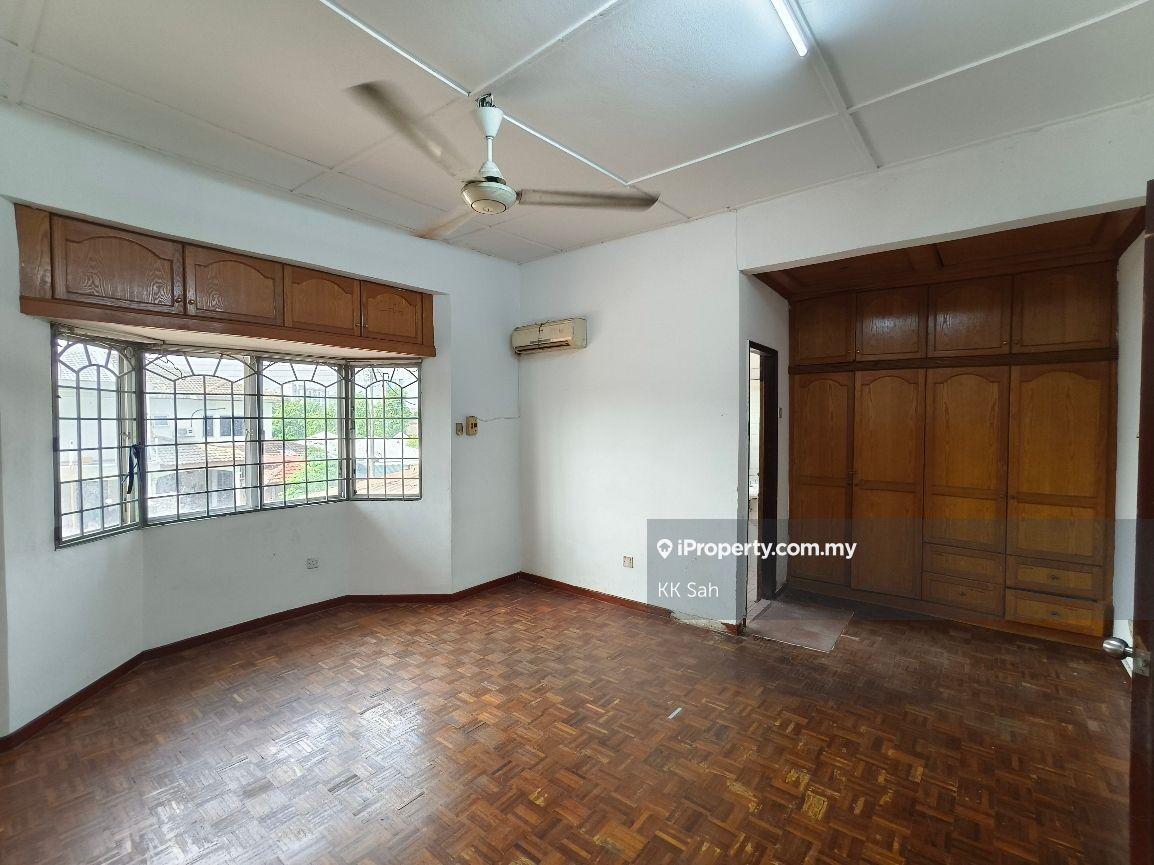 Rumah Berangkai 2 Tingkat untuk Dijual di Taman Kajang Mewah, Kajang oleh KK Sah - iProperty.com.my