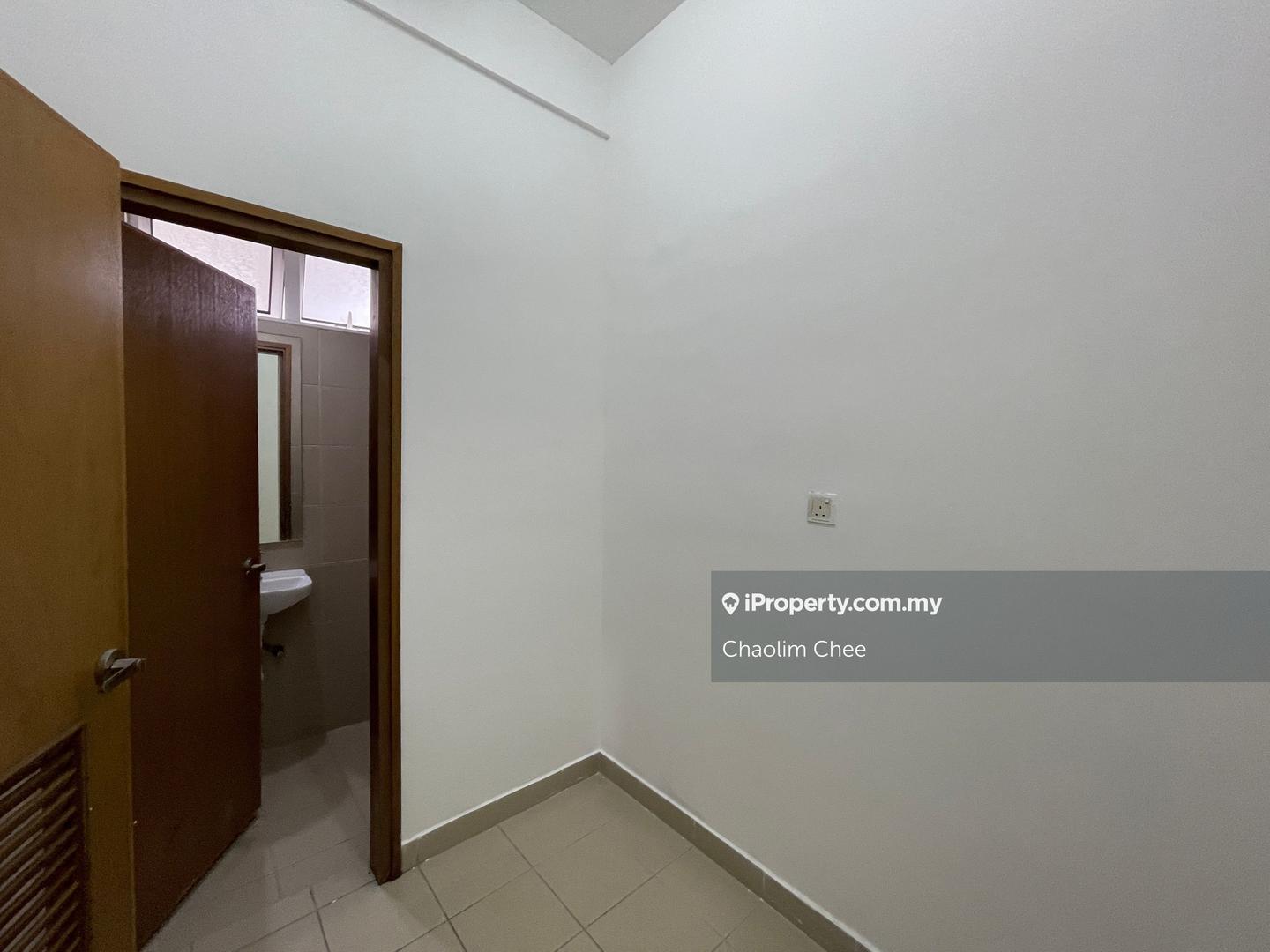 Kondominium untuk Dijual di Sri Putramas III / Royal Regent oleh Chaolim Chee - iProperty.com.my