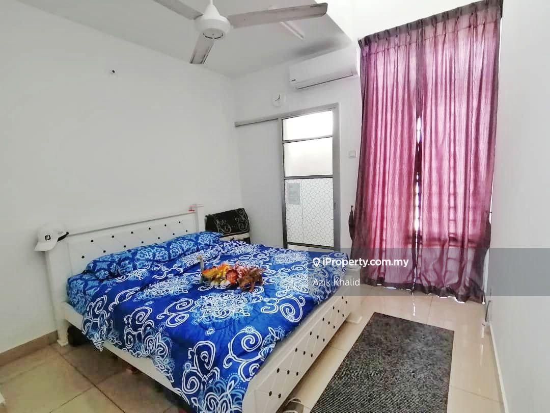 Rumah Berangkai 2 Tingkat untuk Dijual di Taman Glenmarie, Shah Alam oleh Azik Khalid - iProperty.com.my
