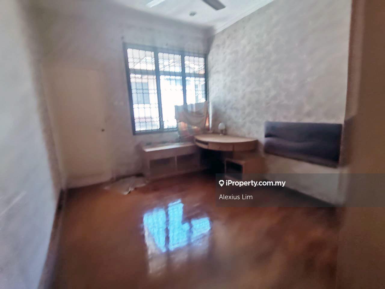 Rumah Berangkai 2 Tingkat untuk Dijual di Taman Sutera @ Perling, Perling oleh Alexius Lim - iProperty.com.my