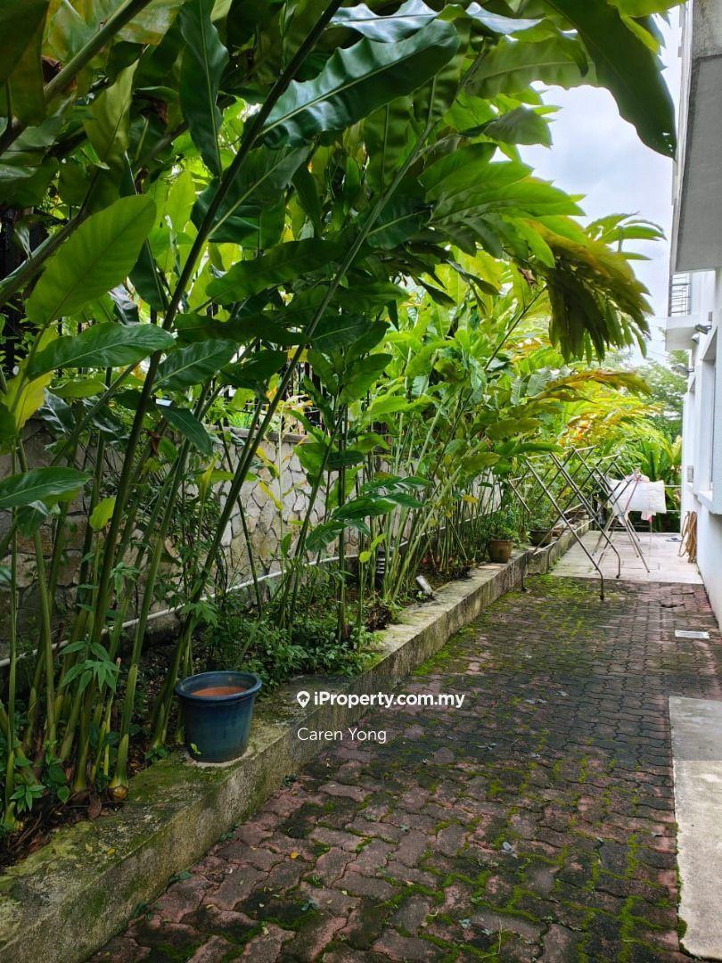 Bungalow House for Sale in Seapark, Petaling Jaya by Caren Yong - iProperty.com.my