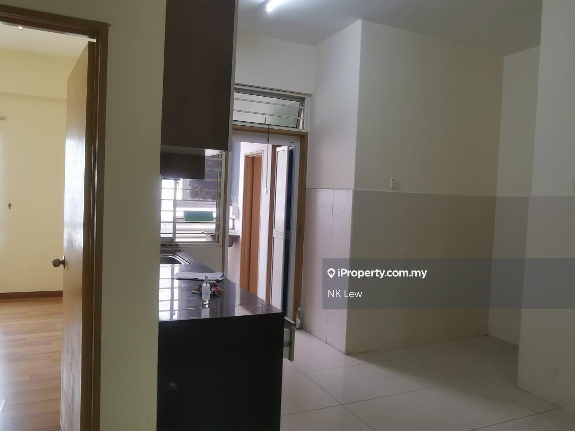 Condominium for Sale in Bayan Villa, Seri Kembangan by NK Lew - iProperty.com.my