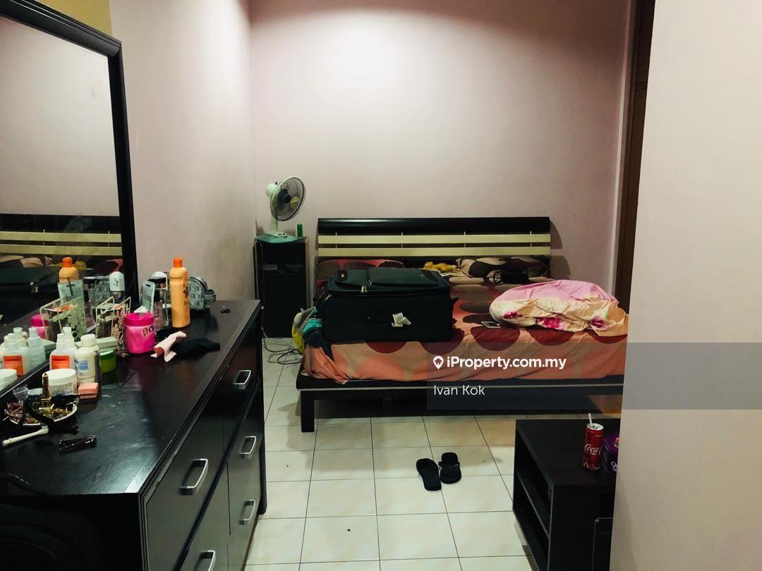 Kondominium untuk Dijual di Riana Green Condominium oleh Ivan Kok - iProperty.com.my