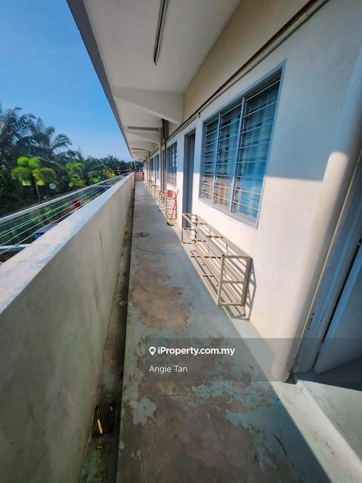 Pejabat-Runcit untuk Dijual di Banting, Banting oleh Angie Tan - iProperty.com.my