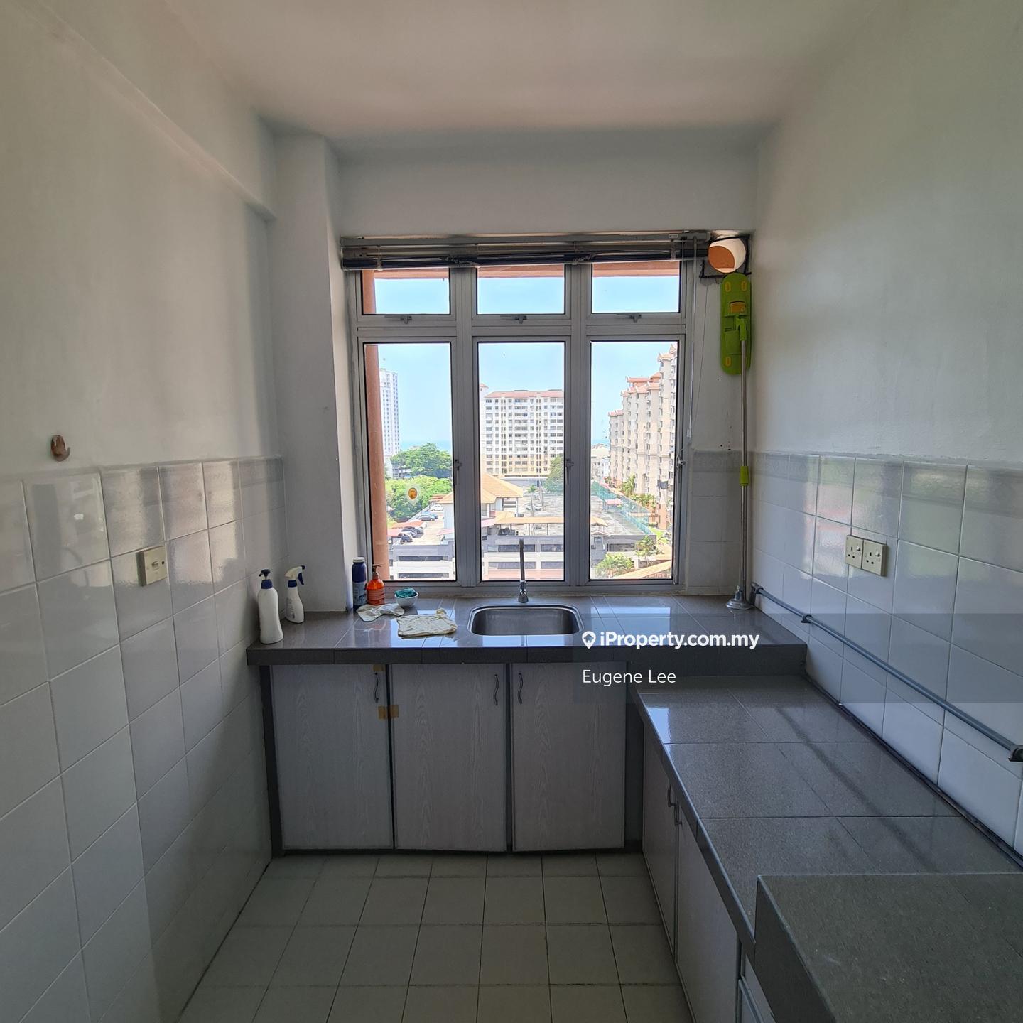 Condominium for Sale in Azuria Condominium by Eugene Lee - iProperty.com.my