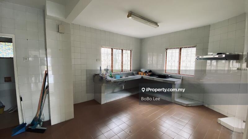 Bungalow House for Sale in Taman Overseas Union (Taman Oug), Jalan Klang Lama (Old Klang Road) by BoBo Lee - iProperty.com.my