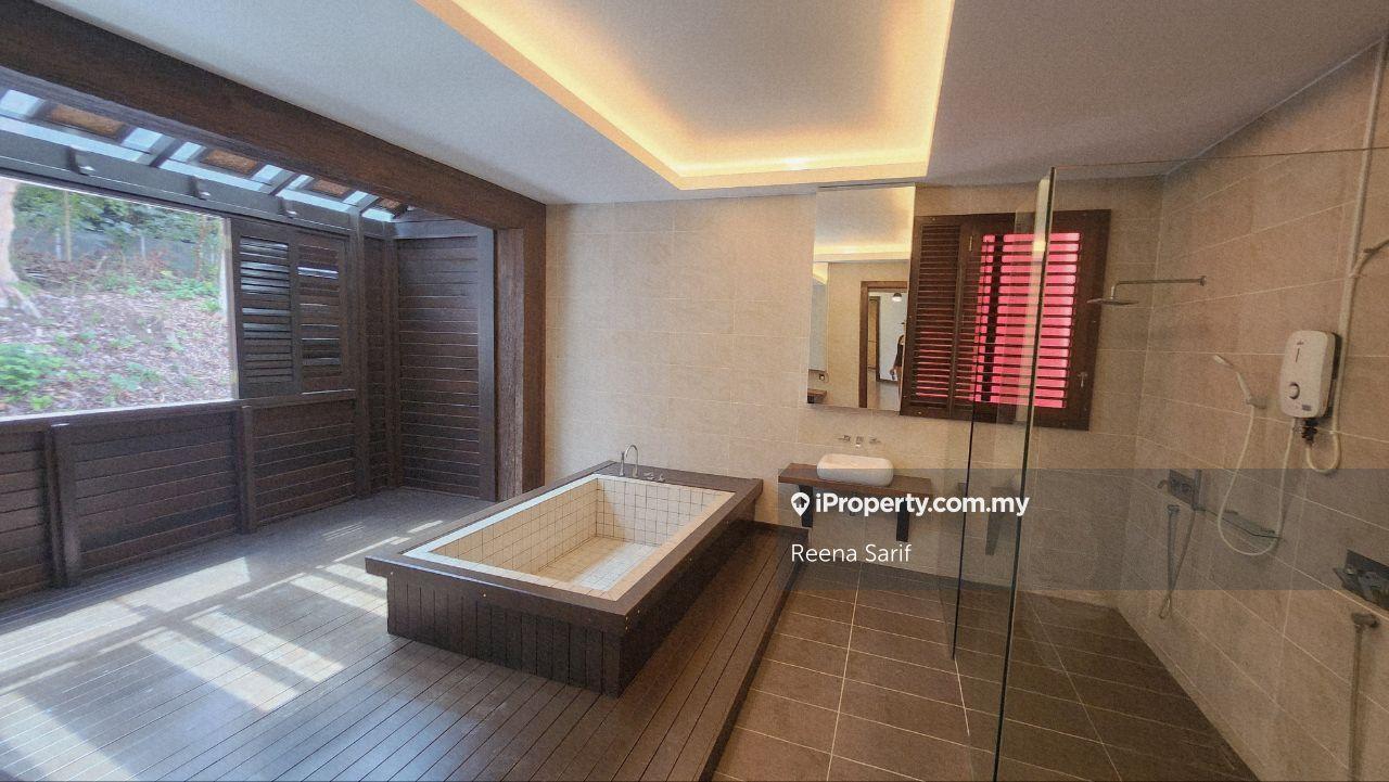 Bungalow House for Sale in Corner Bungalow Seksyen 8 Kota Damansara, Kota Damansara by Reena Sarif - iProperty.com.my