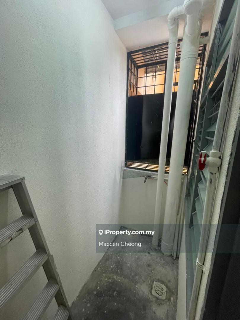 Apartment for Rent in Pangsapuri Lagoon Perdana by Maccen Cheong - iProperty.com.my