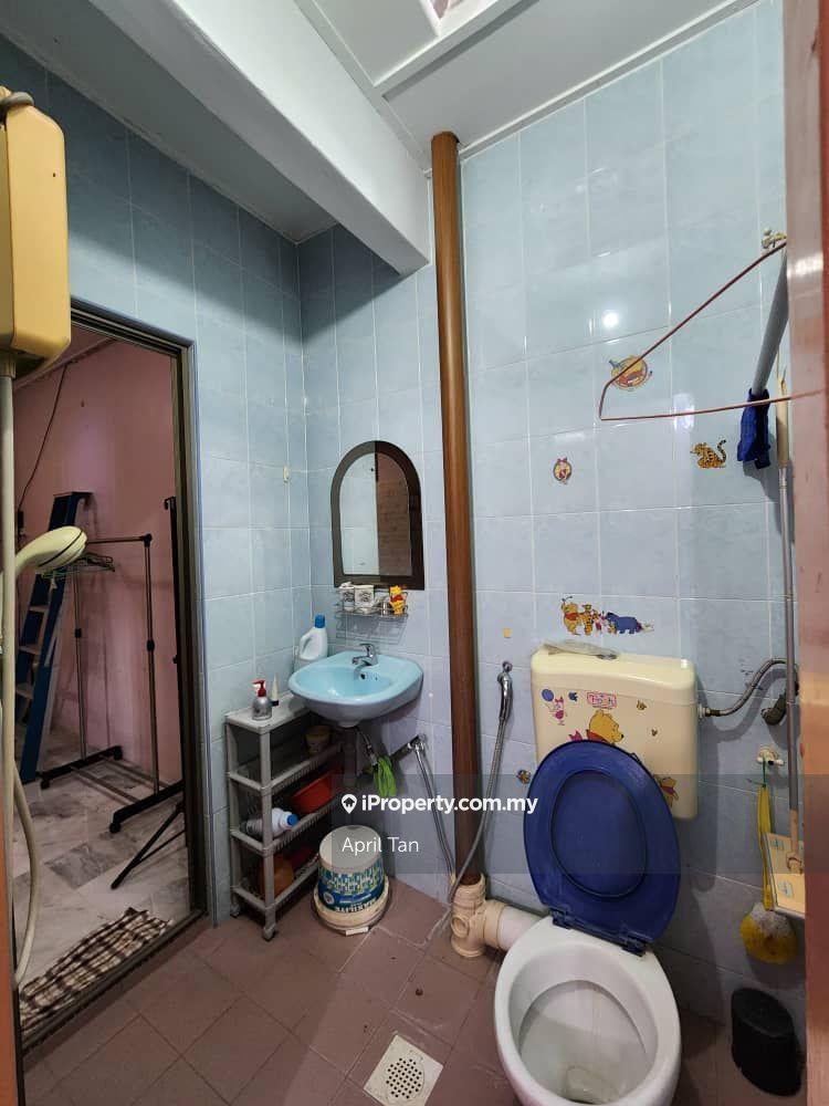 Rumah Berangkai 2 Tingkat untuk Dijual di Taman Arkid, Menglembu oleh April Tan - iProperty.com.my